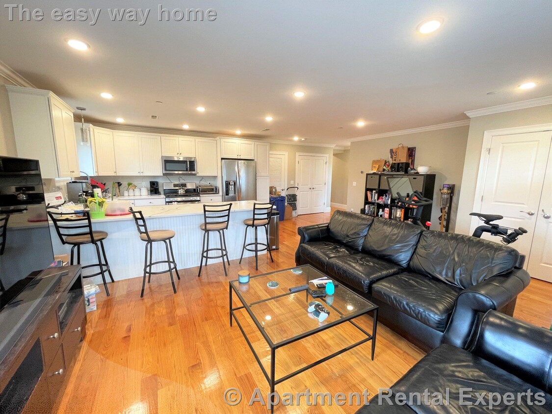 Foto principal - 116-118 Holland St Unit #2L