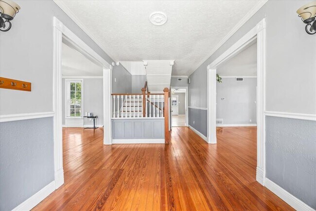 Foto del edificio - 1223 Cecelia St