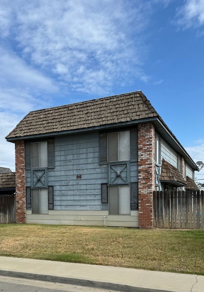 Building Photo - 96 Faun Dr