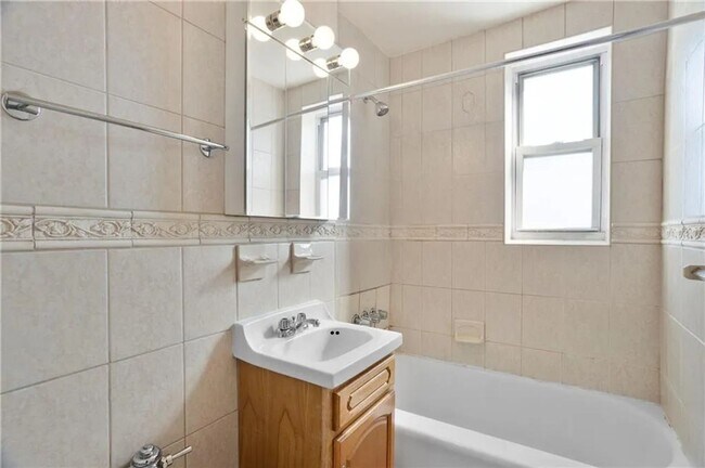 Foto del edificio - Stunning 1Bedroom 1Bathroom