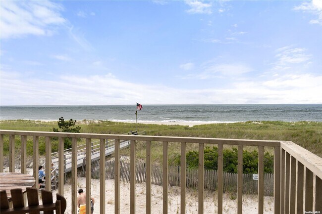 Foto del edificio - 575 Dune Rd
