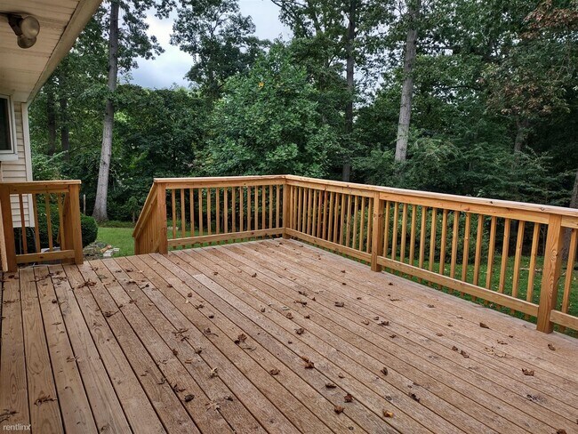 Building Photo - 4 br, 2.5 bath House - 16001 Kerr Road