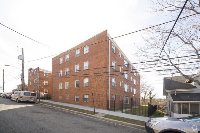 Building Photo - 300 56th St NE