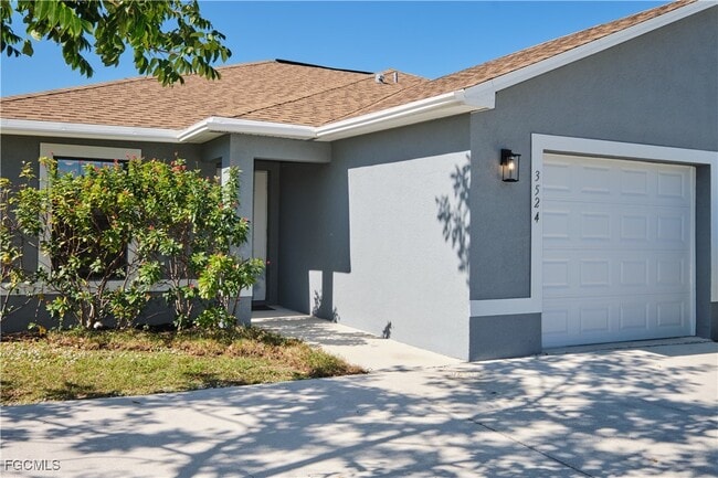 Building Photo - 3520-3524 SW 17th Ave