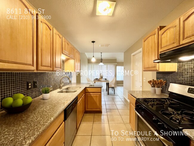 Foto del edificio - 8611 8th St