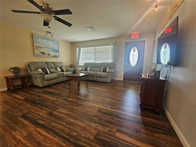 Building Photo - 672 Gershwin Dr