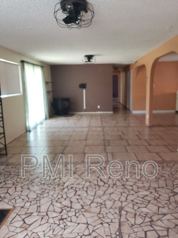 Foto del edificio - 3745 Brant St