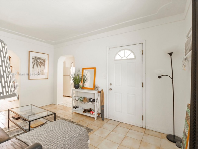 Building Photo - 6320 SW 58th Pl