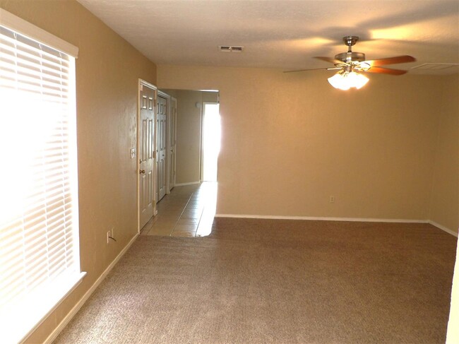 Foto del edificio - 2518 SW B Ave