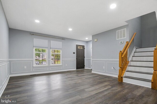 Building Photo - 306 Cinnabar Ln