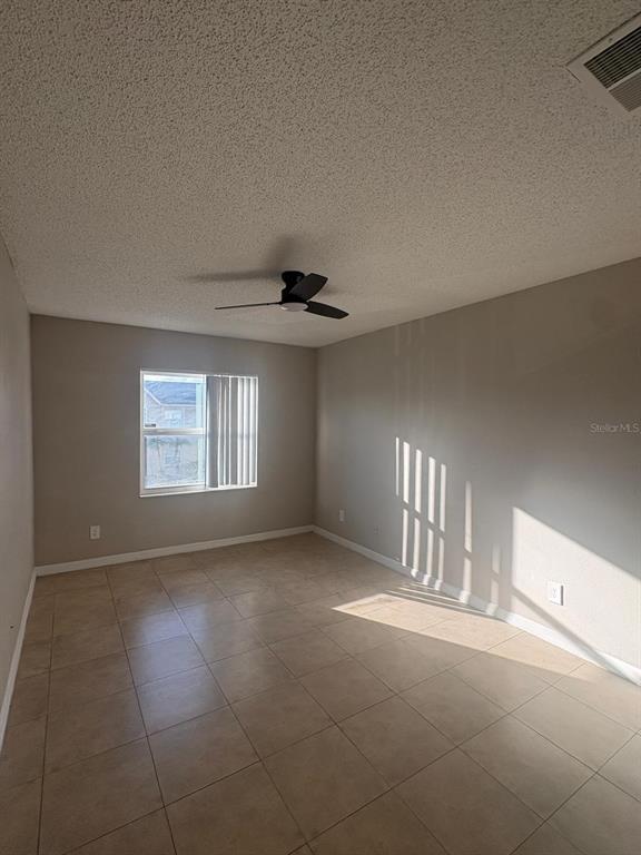 Foto del edificio - 9909 Sweepstakes Ln