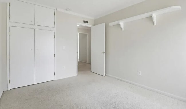 Building Photo - 1362 Saddleview Ct