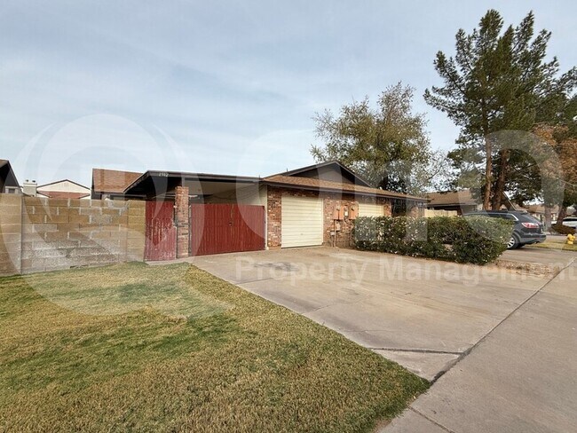 Foto del edificio - 1912 E Intrepid Ave