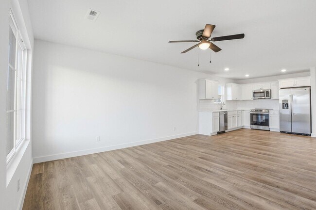 Foto del edificio - 2624 Frazier Lp