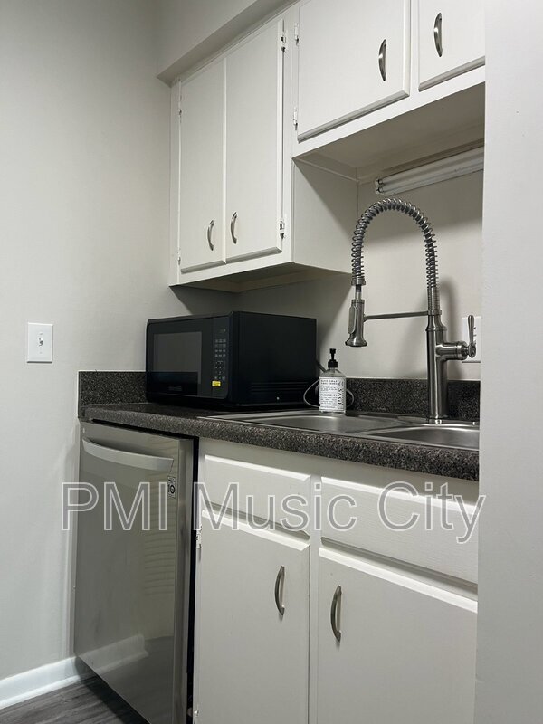 Foto del edificio - 212 Summit Ridge Cir