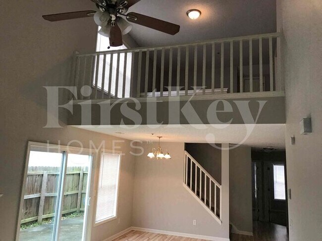 Building Photo - 3633 Emerald Point