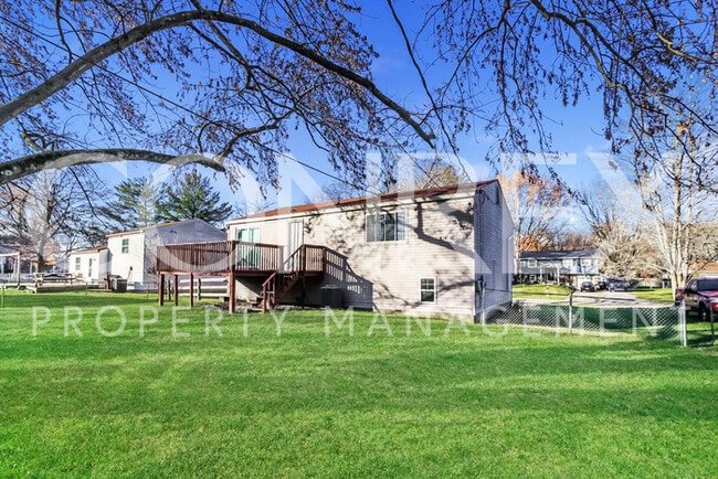 Building Photo - 1355 Cottonwood Drive