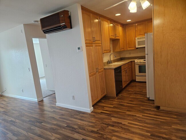 Foto del edificio - GENESEE - Regency Villas 1 BR Condo, 62+ C...