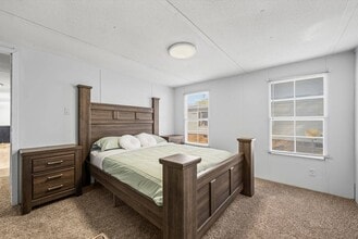 Building Photo - 2611 Cattail Cir
