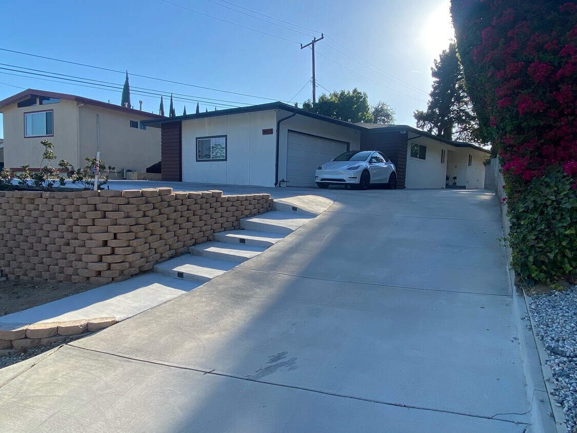 4433 Rockland Plz, La Canada Flintridge, CA 91011 House Rental in La