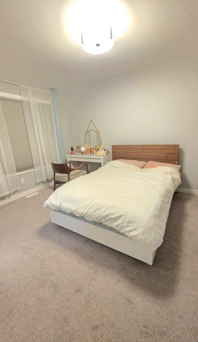 Building Photo - 959 McFaull Mnr