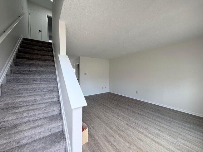 Foto del edificio - 5372 Portland St