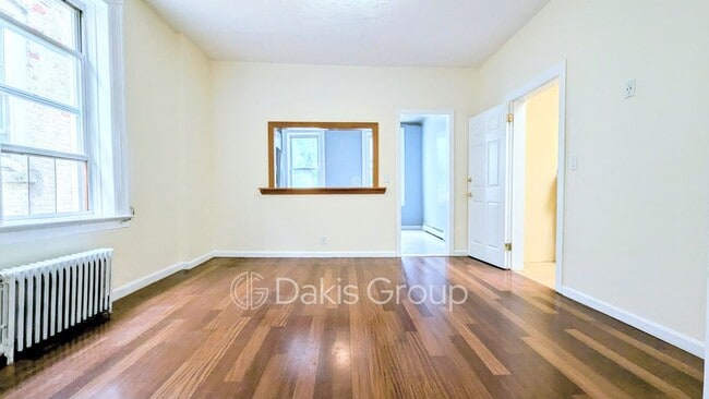 Foto del edificio - 12-15 31st Drive, 2