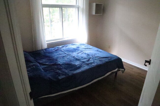 Photo du bâtiment - 2268 Rue D'iberville