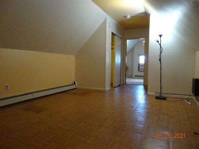 Building Photo - 283 Avenue A