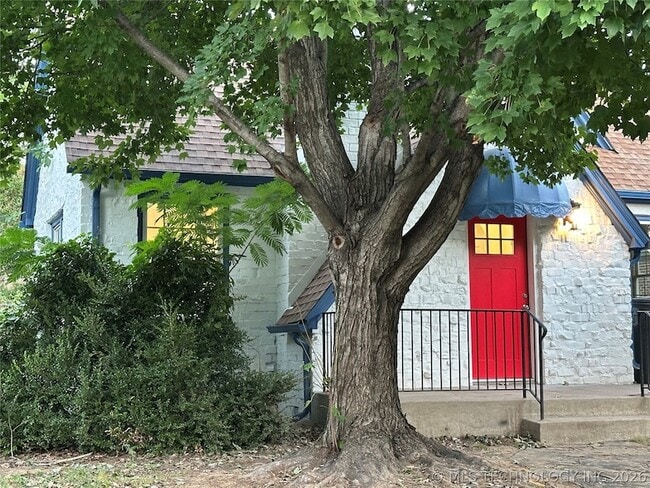 Building Photo - 1235 S Gary Pl