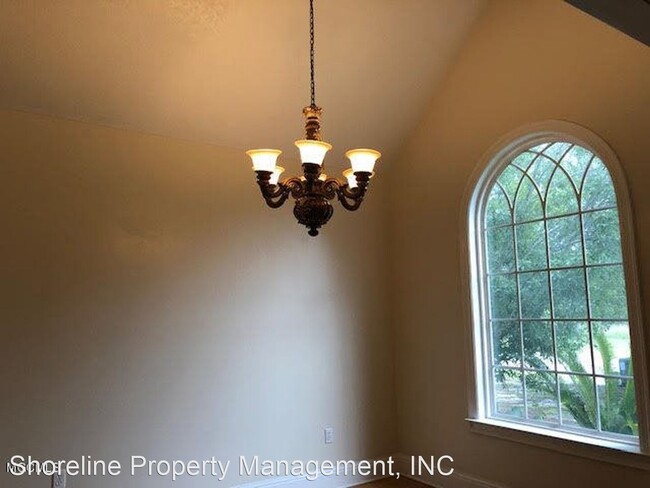 Building Photo - 3613 Pine Needles Cir
