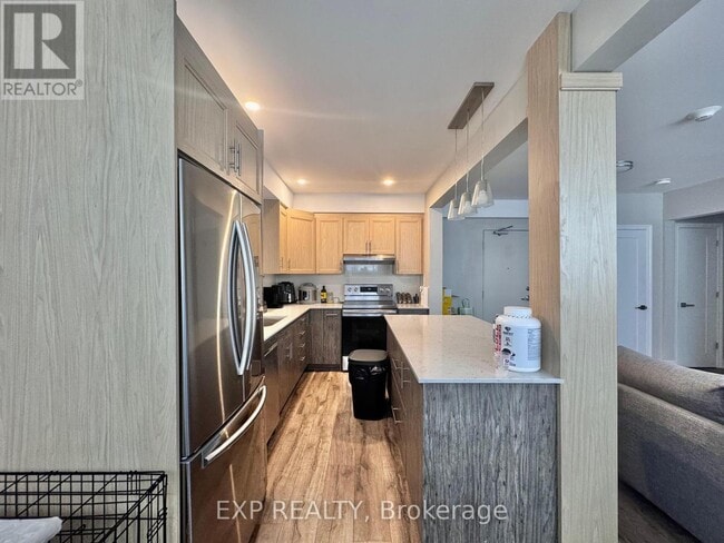 Photo du bâtiment - 100 West Avenue S