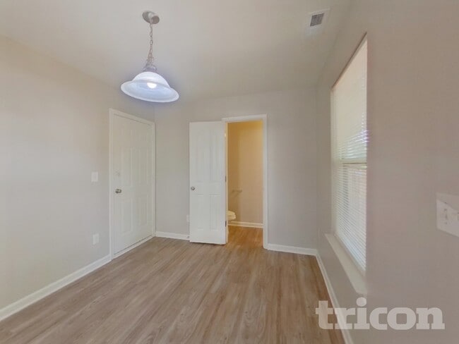 Foto del edificio - 345 Hunslet Cir