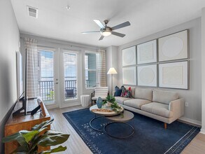 Building Photo - Bainbridge Bayview