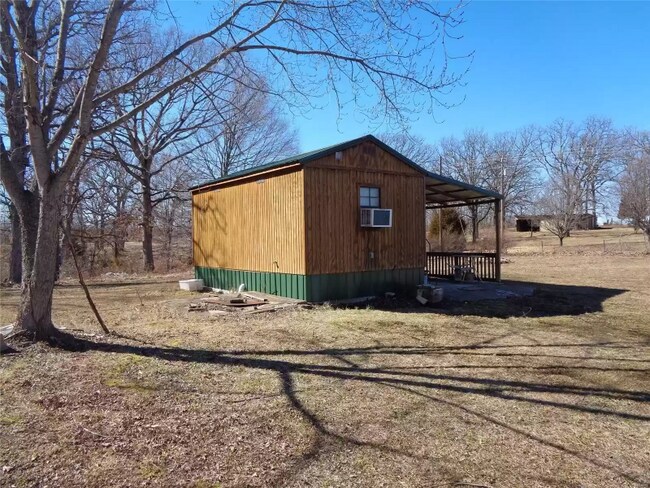 Building Photo - 20677 N Hwy 19