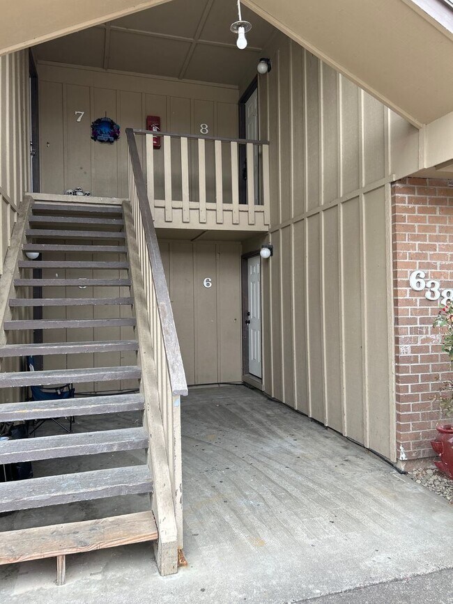 Foto del edificio - (905) Draper Arms Apartments - 2 Bedroom / 1 Bathroom (UPDATED)