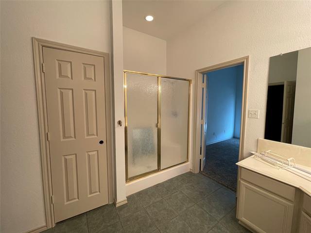 Building Photo - 6030 Bentwood Dr