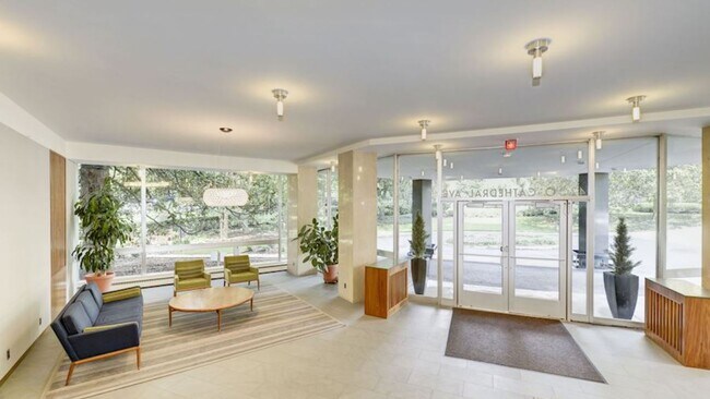 Welcoming Lobby - 4200 Cathedral Ave NW