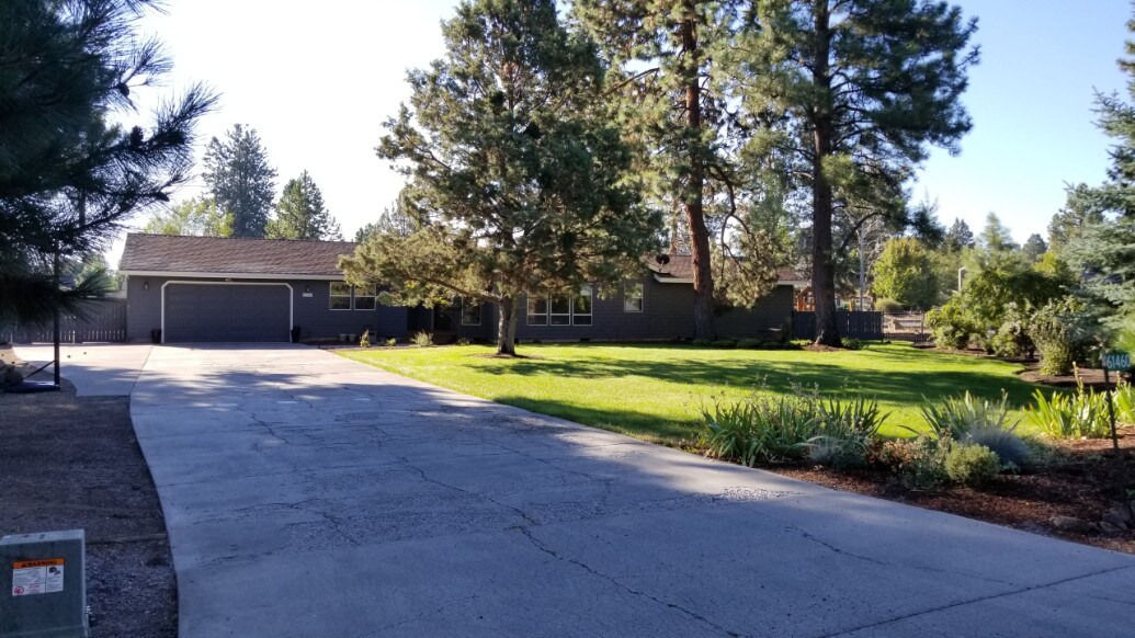 61460 Orion Dr, Bend, OR 97702 House for Rent in Bend, OR