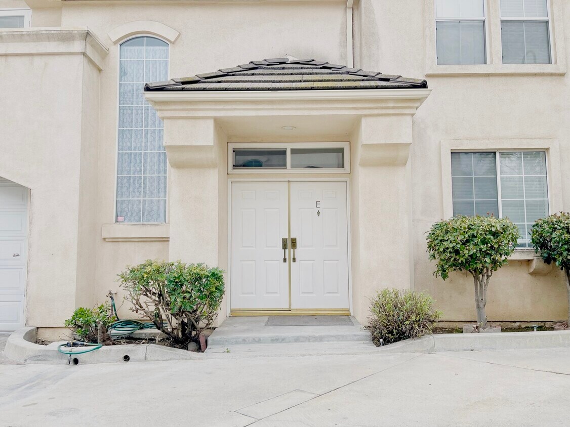 Primary Photo - 436 Sefton Ave
