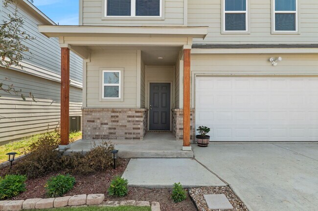 Foto del edificio - 3452 Redbud Grv