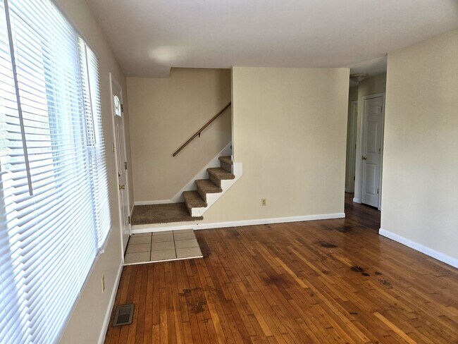 Foto del edificio - Single Family Home in the Woodhill Subdivi...
