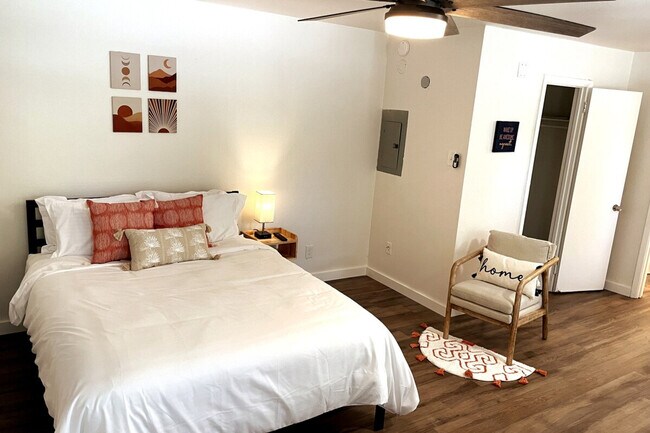 Foto del edificio - 626 Jack Stephens Dr