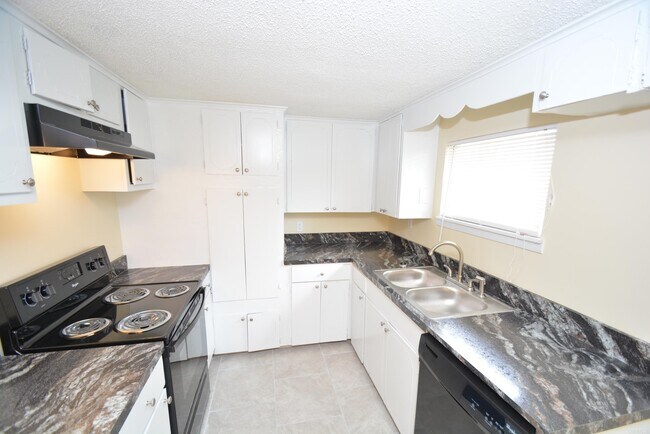 Building Photo - 3709 Christen Dr