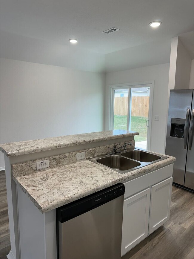 Building Photo - NEW Three Bedroom | Two Bath Home in White...
