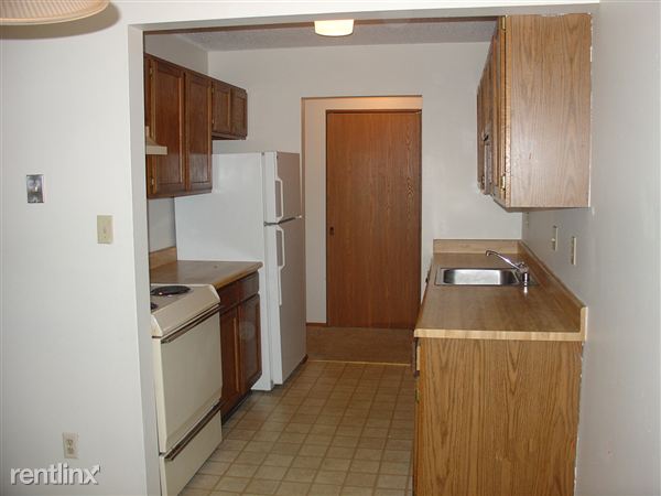 Building Photo - 11513 W Brown Deer Rd