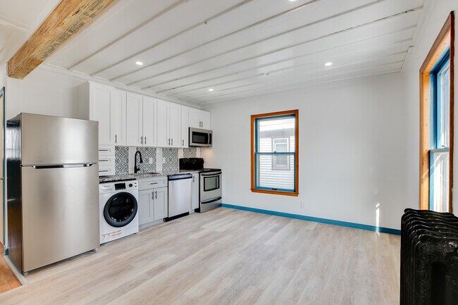 Building Photo - 2726 Aldrich Ave S