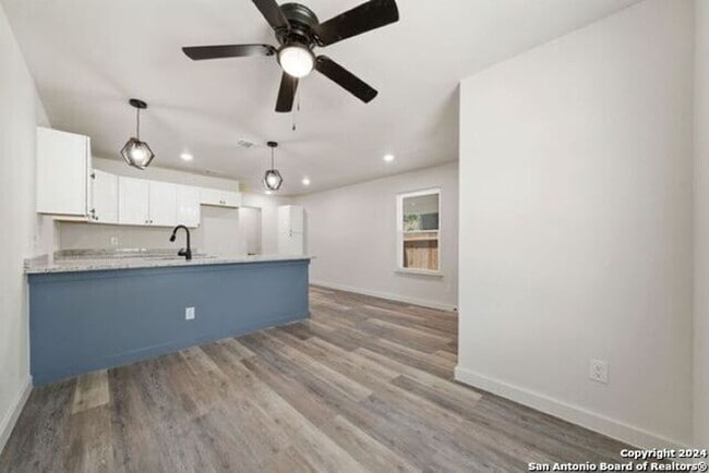 Foto del edificio - 3 Bedroom/2.5 Bath-E Houston So to Hedgessa