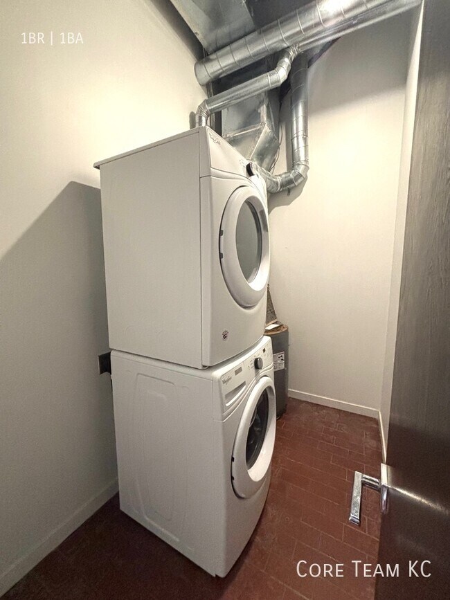 Foto del edificio - 1180 E 30th St