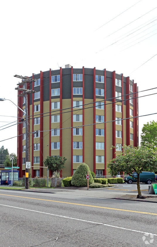 Building Photo - Cal-Mor Circle Apartments